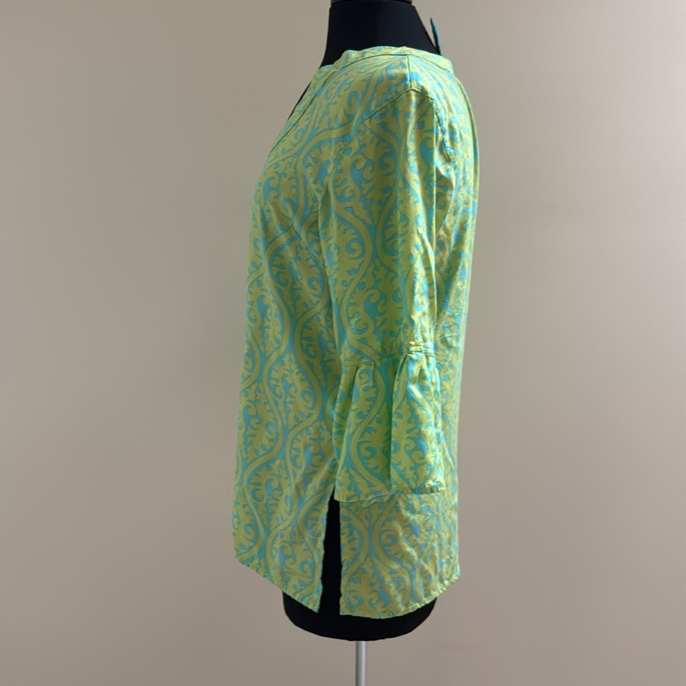 Escapada Green and Blue Bell Sleeve Blouse EUC Size L - Picture 2 of 6